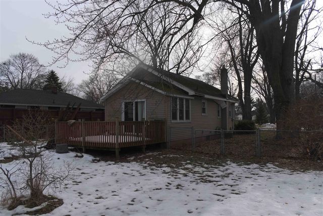 311 Farnham Street, Kentwood, MI 49548