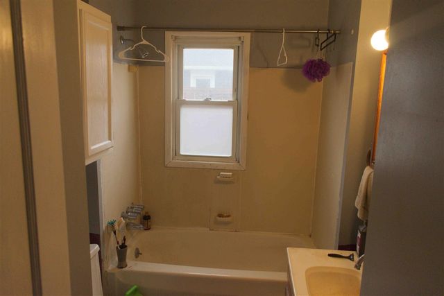 311 Farnham Street, Kentwood, MI 49548