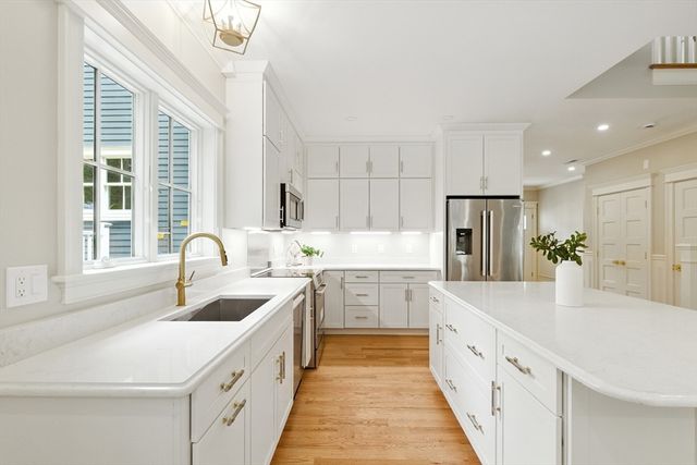 23-1 Francis Street 23-1, Newton, MA 02459