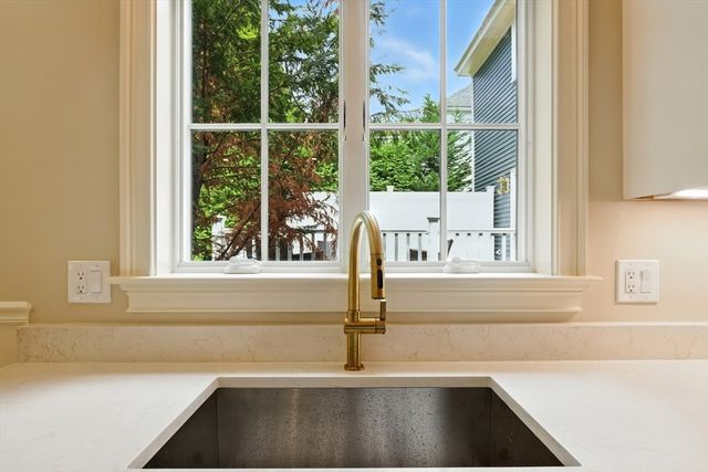 23-1 Francis Street 23-1, Newton, MA 02459