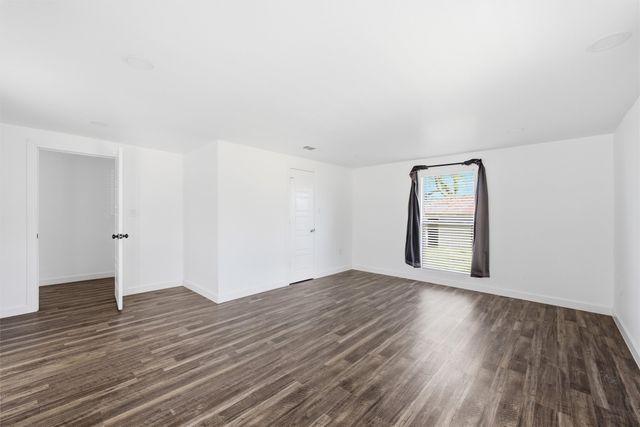 300 S 2nd Street, Tehuacana, TX 76686