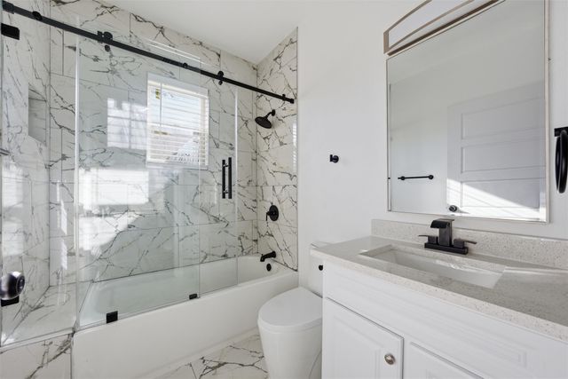 300 S 2nd Street, Tehuacana, TX 76686