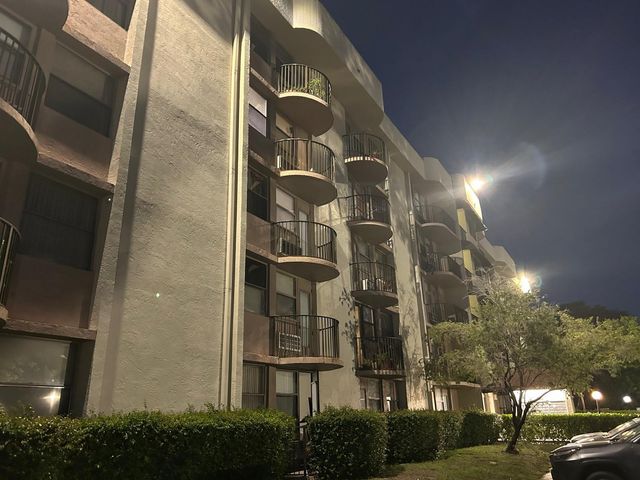 2771 Riverside Drive 213-A, Coral Springs, FL 33065