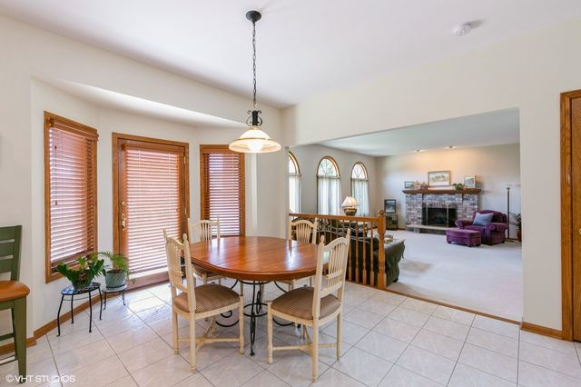 15537 Harbor Town Drive, Orland Park, IL 60462