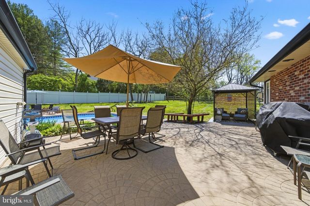 302 LUCKY HILL RD, West Chester, PA 19382