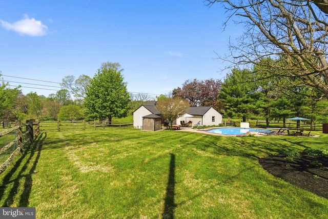 302 LUCKY HILL RD, West Chester, PA 19382