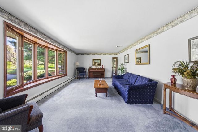 302 LUCKY HILL RD, West Chester, PA 19382