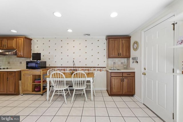 302 LUCKY HILL RD, West Chester, PA 19382