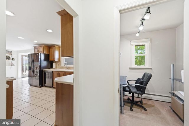 302 LUCKY HILL RD, West Chester, PA 19382