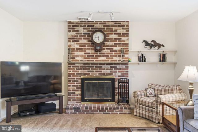 302 LUCKY HILL RD, West Chester, PA 19382