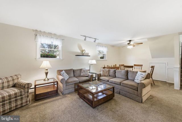 302 LUCKY HILL RD, West Chester, PA 19382