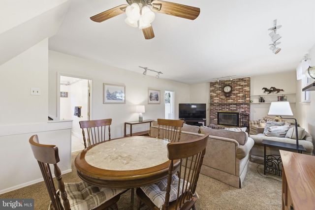 302 LUCKY HILL RD, West Chester, PA 19382