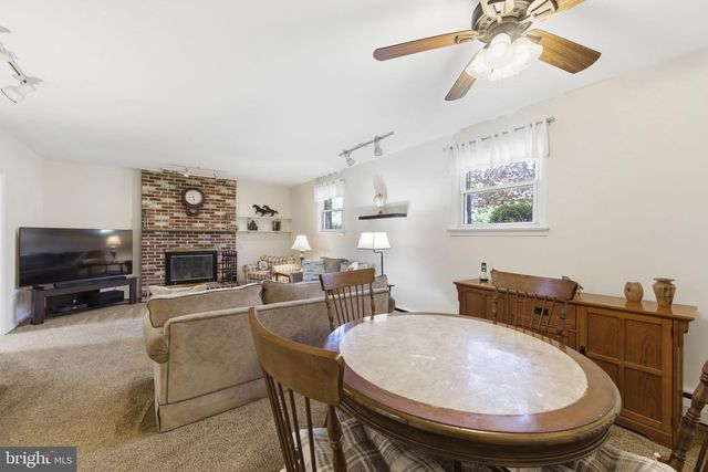 302 LUCKY HILL RD, West Chester, PA 19382