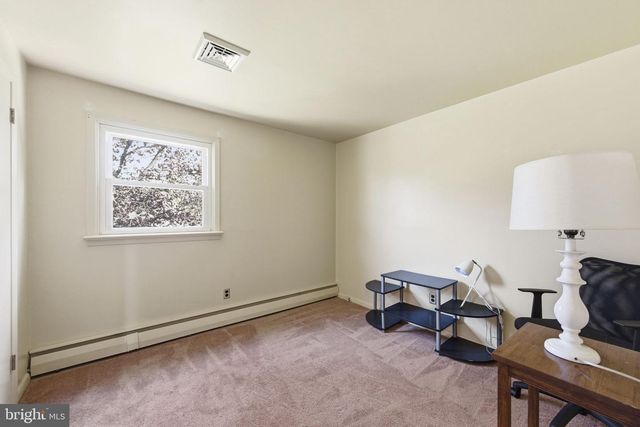 302 LUCKY HILL RD, West Chester, PA 19382