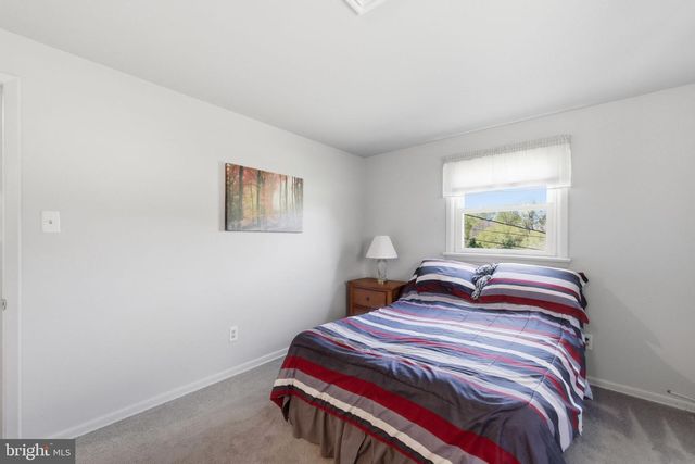 302 LUCKY HILL RD, West Chester, PA 19382