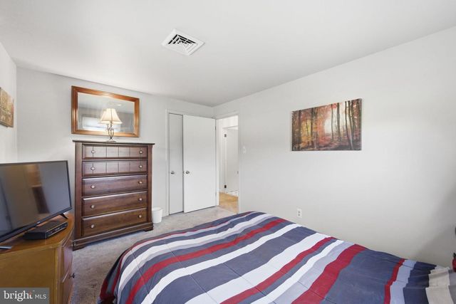 302 LUCKY HILL RD, West Chester, PA 19382