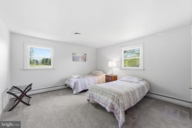 302 LUCKY HILL RD, West Chester, PA 19382