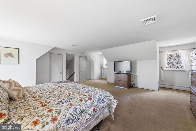 302 LUCKY HILL RD, West Chester, PA 19382