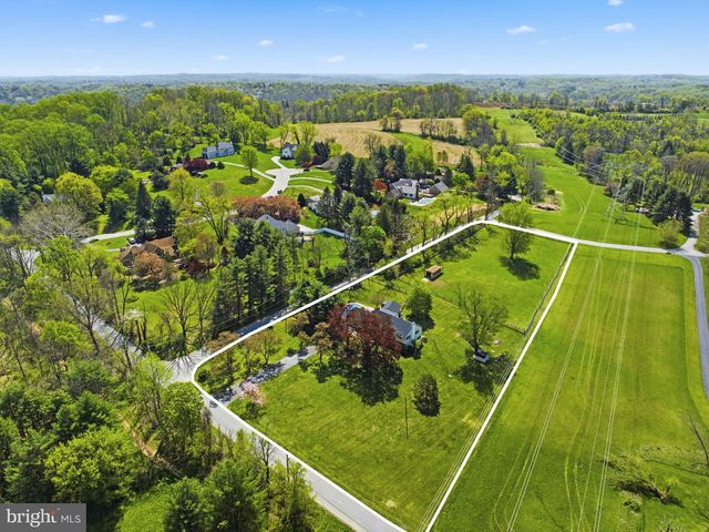 302 LUCKY HILL RD, West Chester, PA 19382