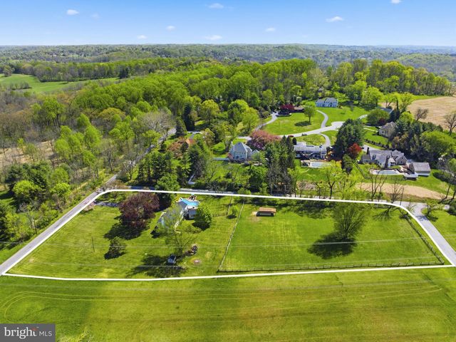 302 LUCKY HILL RD, West Chester, PA 19382