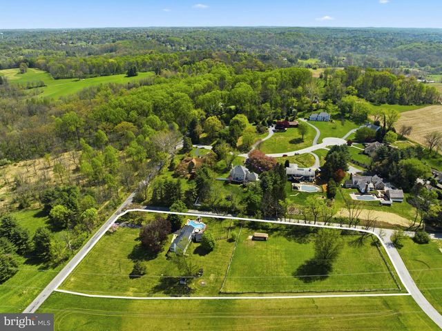 302 LUCKY HILL RD, West Chester, PA 19382