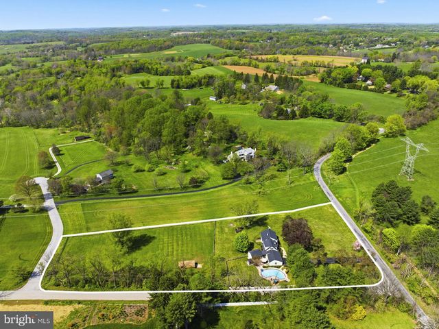 302 LUCKY HILL RD, West Chester, PA 19382