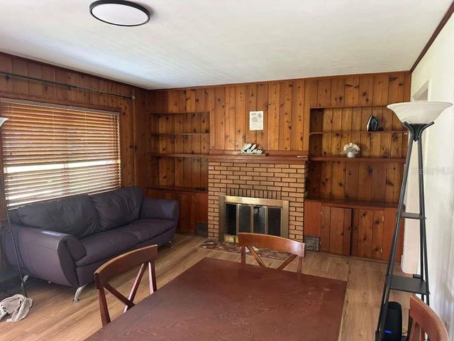 1065 W MAGNOLIA STREET, Clermont, FL 34711