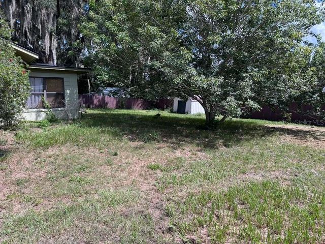 1065 W MAGNOLIA STREET, Clermont, FL 34711