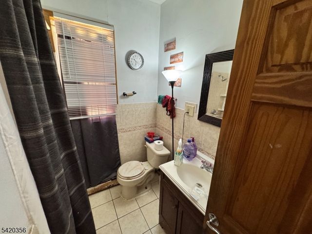 217 Lawrence St, Paterson City, NJ 07501