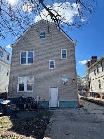 217 Lawrence St, Paterson City, NJ 07501