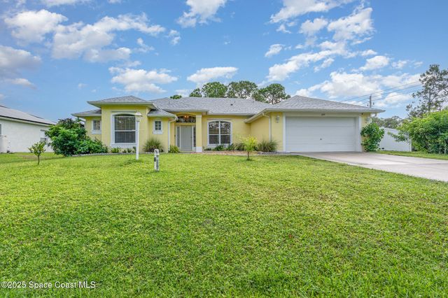 3197 Slama Avenue SE, Palm Bay, FL 32909