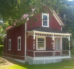 W5049 Main St, Vulcan, MI 49892