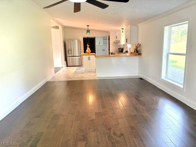 47415 B Metz Road, New Waterford, OH 44445