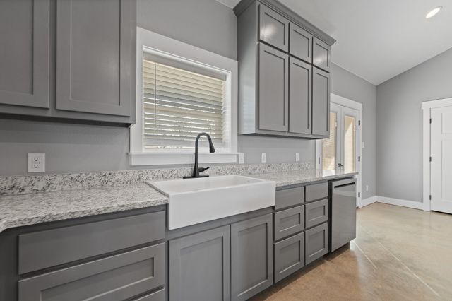 118 Noelle Road, Whitney, TX 76692