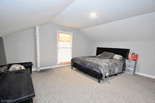 30 Woodside Ave, Haledon Boro, NJ 07508