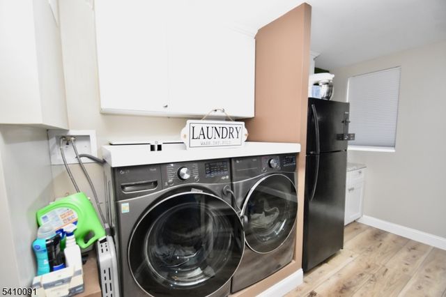 30 Woodside Ave, Haledon Boro, NJ 07508