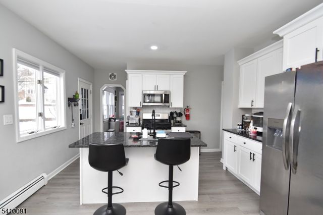 30 Woodside Ave, Haledon Boro, NJ 07508