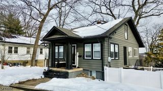 30 Woodside Ave, Haledon Boro, NJ 07508