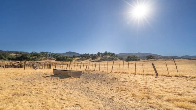47069 Crump Lane, Coalinga, CA 93210