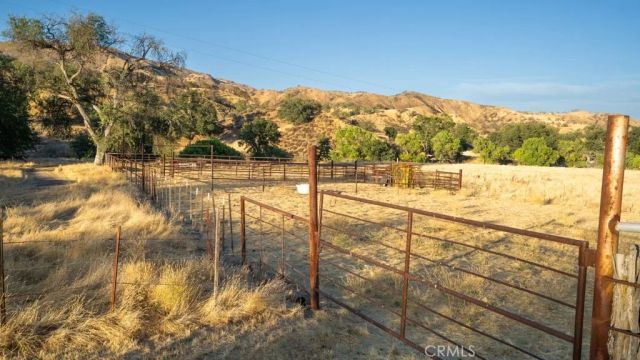 47069 Crump Lane, Coalinga, CA 93210