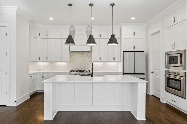 6037 Donovan St, Franklin, TN 37064