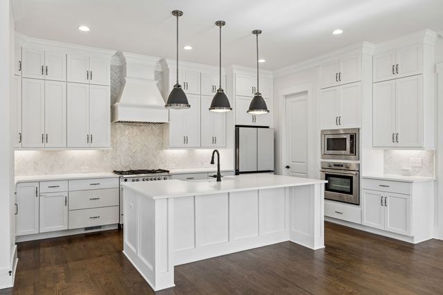 6037 Donovan St, Franklin, TN 37064