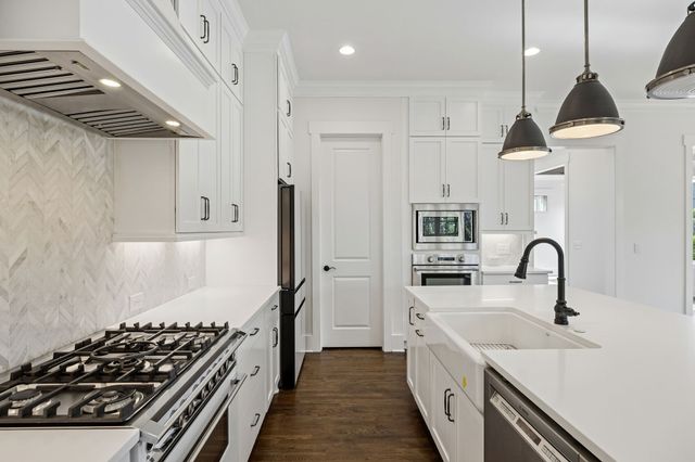 6037 Donovan St, Franklin, TN 37064