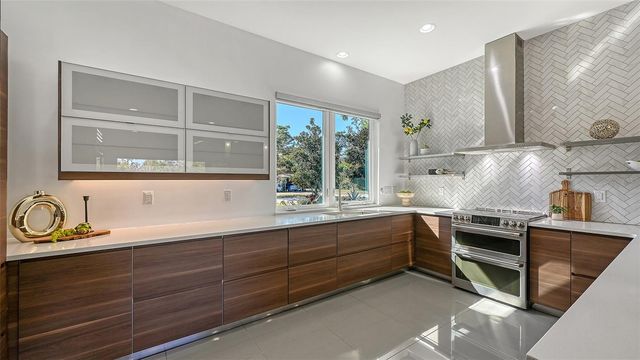 2215 DATURA STREET, Sarasota, FL 34239