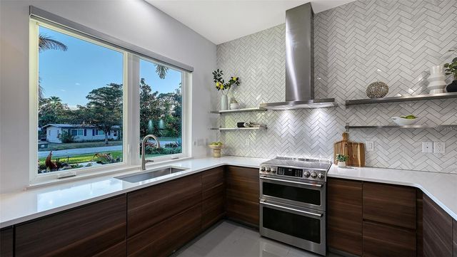 2215 DATURA STREET, Sarasota, FL 34239