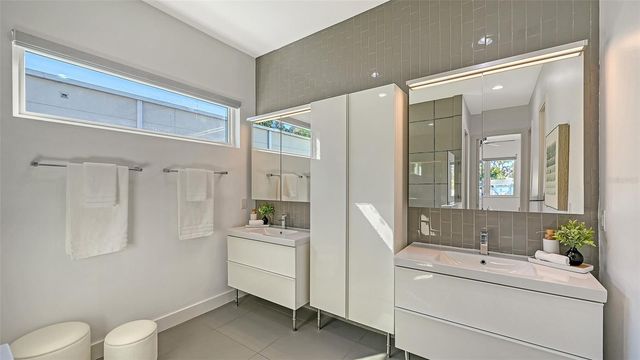 2215 DATURA STREET, Sarasota, FL 34239