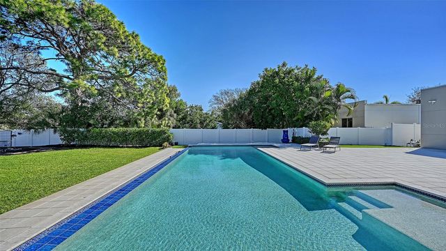2215 DATURA STREET, Sarasota, FL 34239