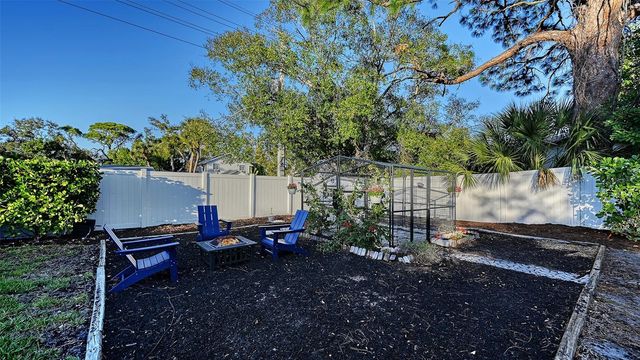 2215 DATURA STREET, Sarasota, FL 34239