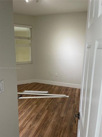 11102 NW 83rd St 201, Doral, FL 33178