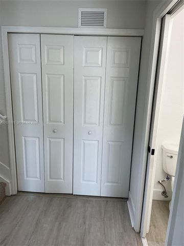 11102 NW 83rd St 201, Doral, FL 33178